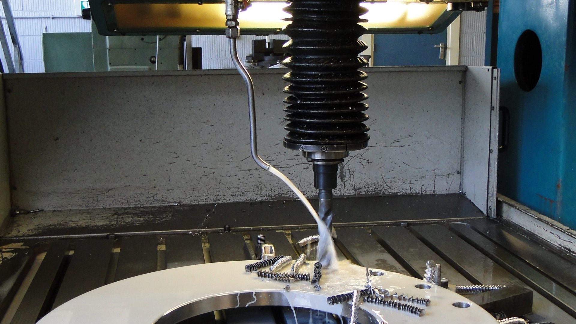 Roba Metals Plate Center | Boren van RVS platen met hoge precisie